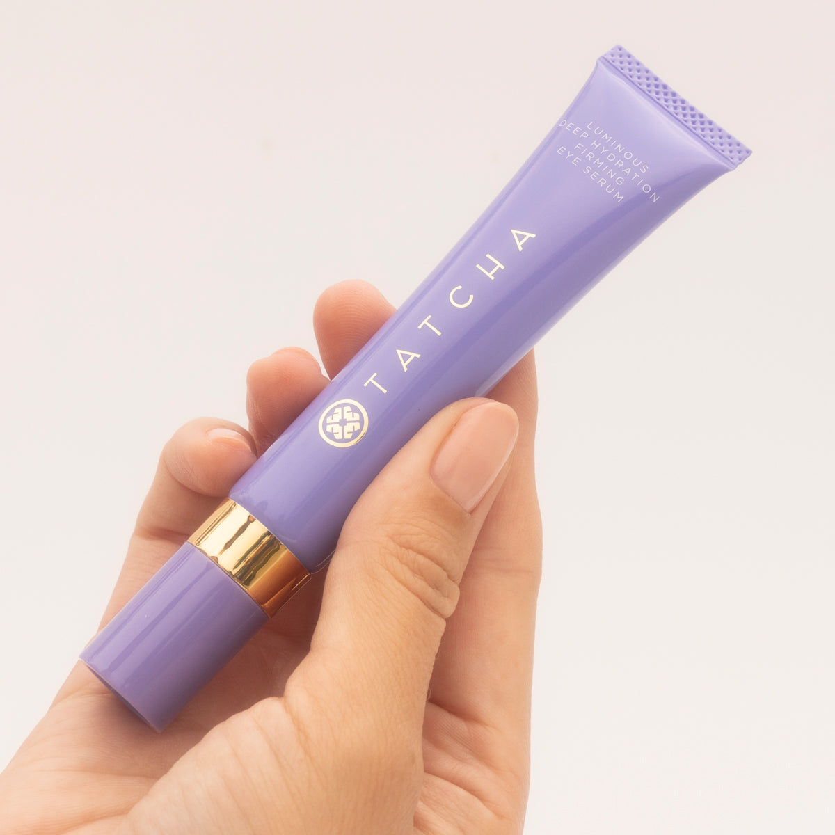 LuminousDeepHydrationFirmingEyeSerum-pdp-Lifestyle-1200x1200-1.jpg